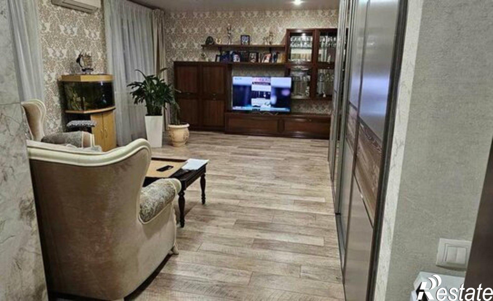 Купить квартиру за 15 600 000 рублей на пр-кт Карла Маркса, 196