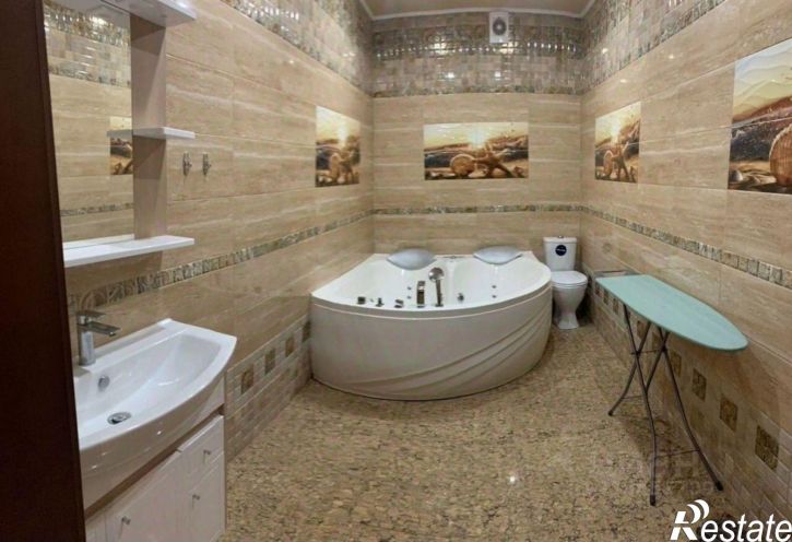 3-комн квартира ул Максима Горького, 131,  д. 131