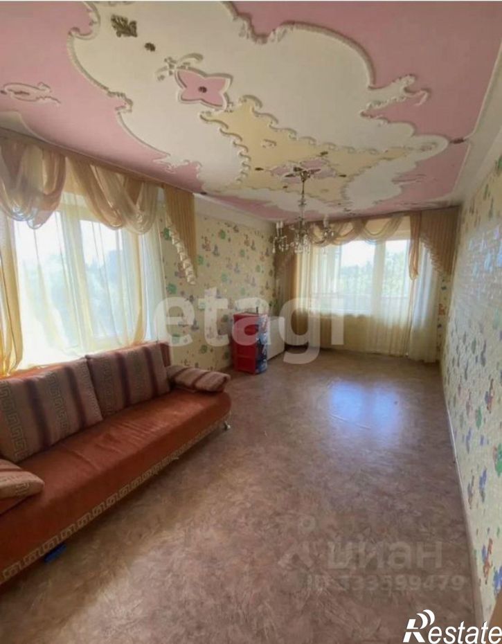 3-комн квартира улица Георгия Димитрова, 52,  д. 52
