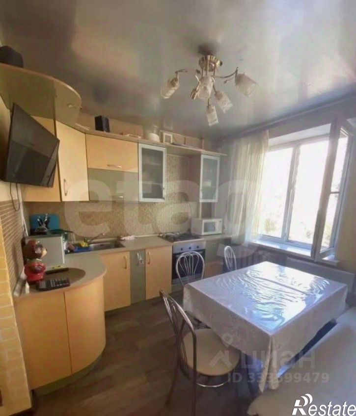 3-комн квартира улица Георгия Димитрова, 52,  д. 52