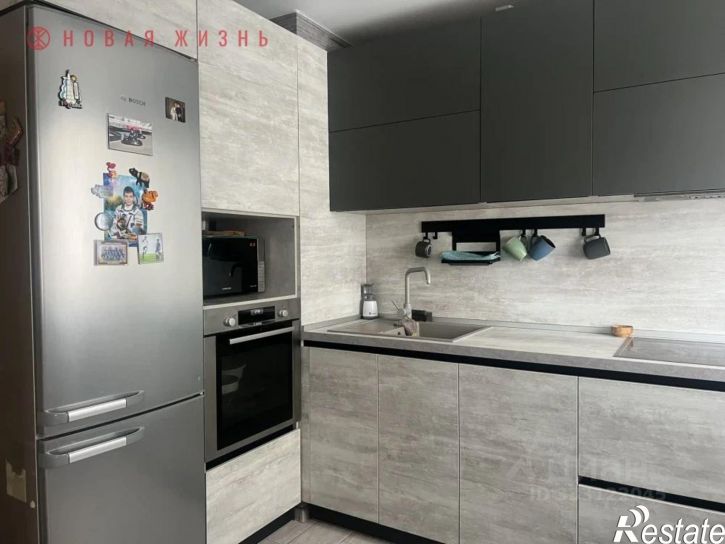 3-комн квартира Революционная улица, 101Б,  д. 101Б