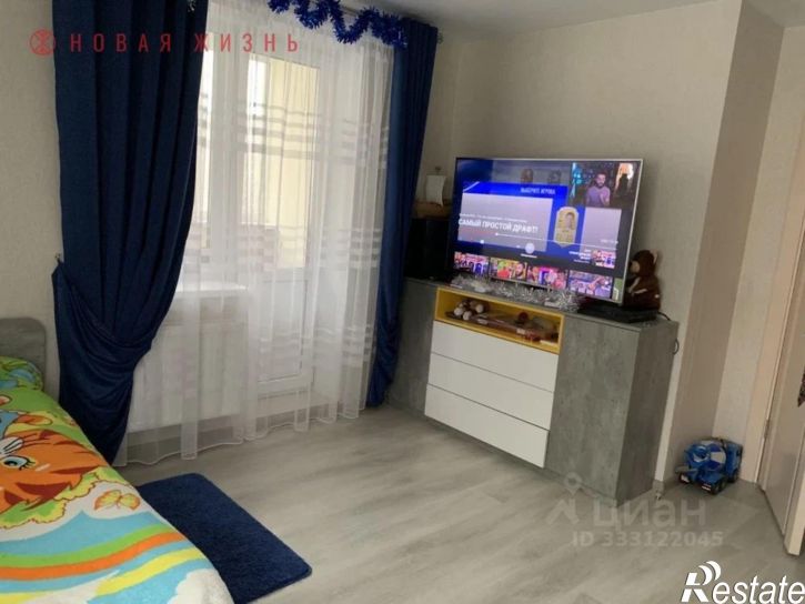 3-комн квартира Революционная улица, 101Б,  д. 101Б