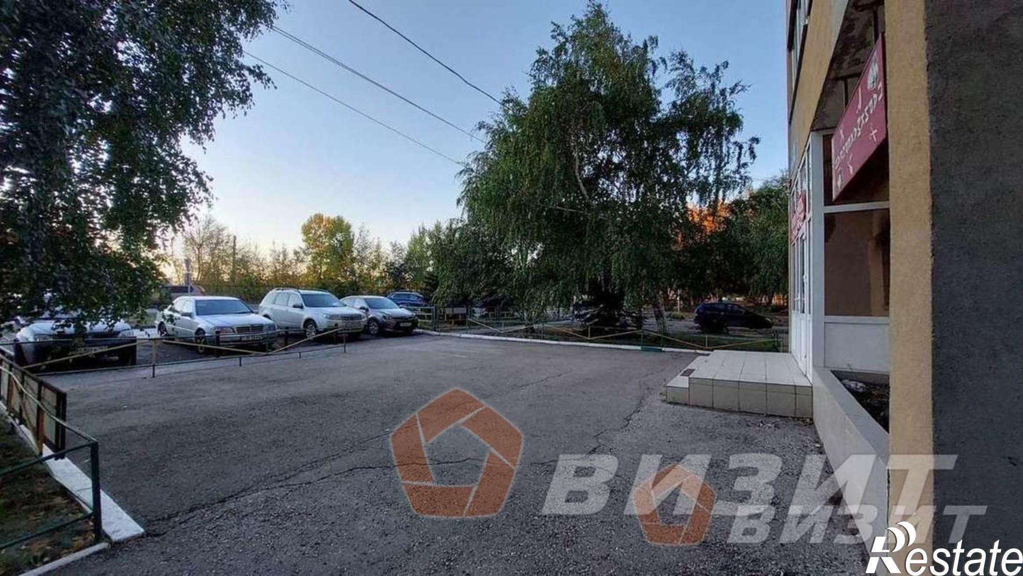 Сдать торговое помещение за 115 000 рублей на Карбышева улица, 67