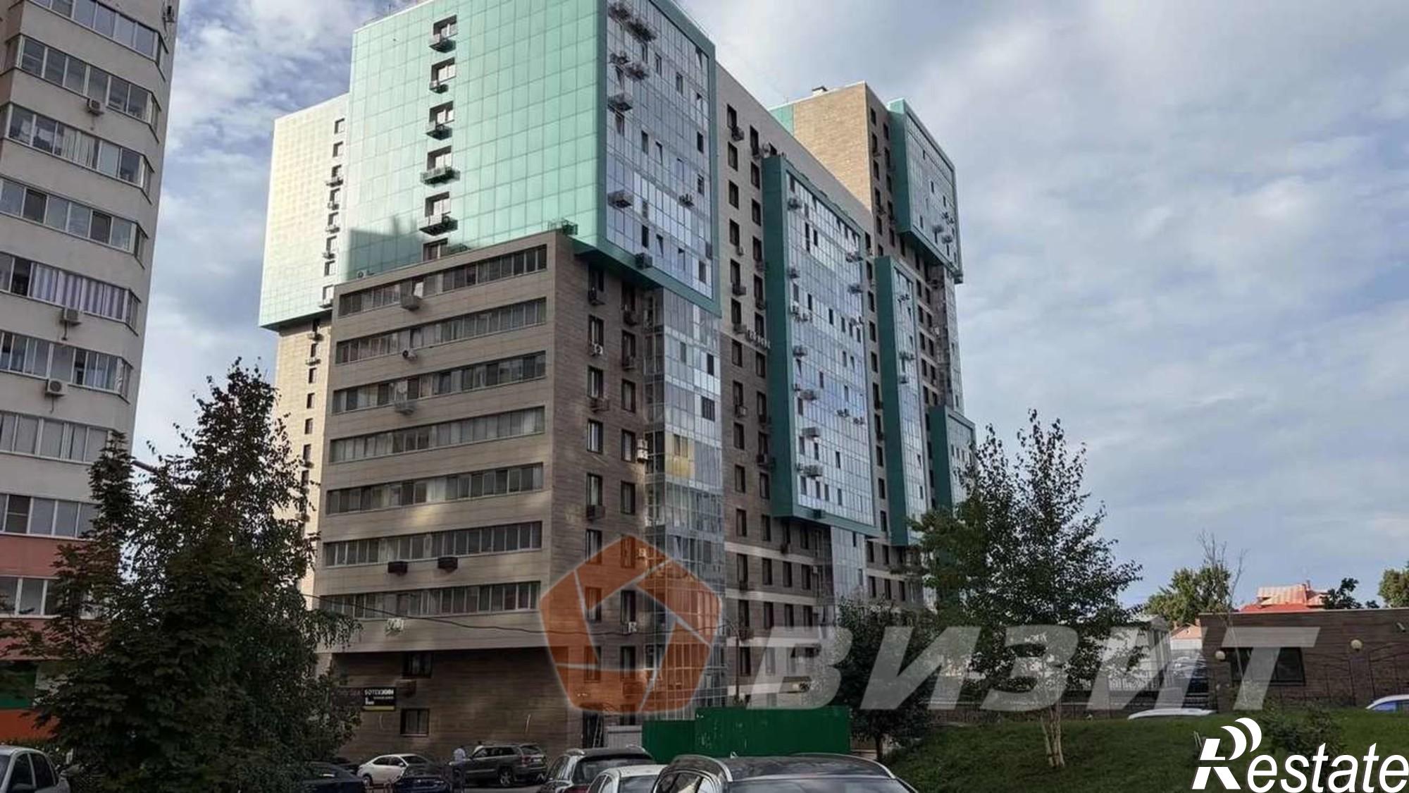 Купить торговое помещение за 18 000 000 рублей на Солнечная улица, 42