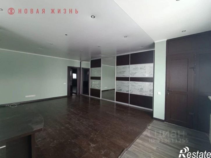 3-комн квартира Ново-Садовая улица, 106М,  д. 106М