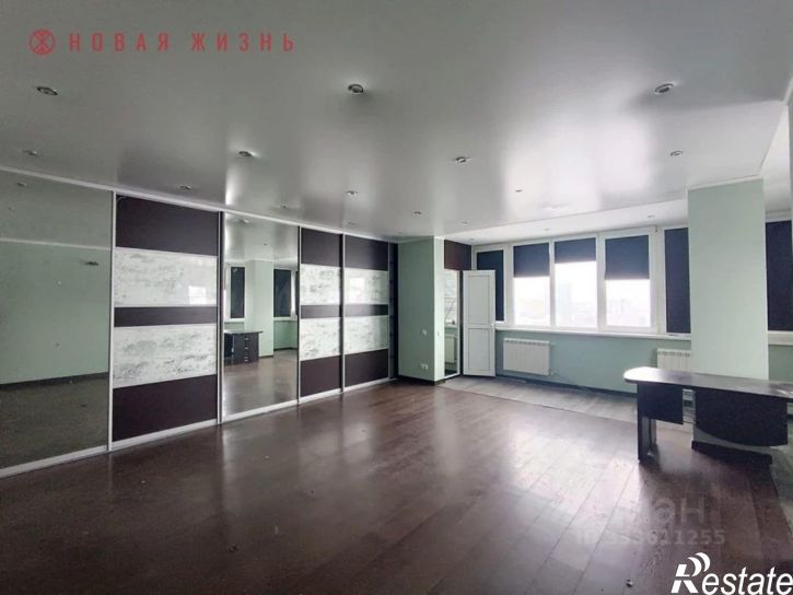 3-комн квартира Ново-Садовая улица, 106М,  д. 106М