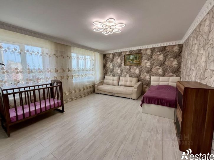 3-комн квартира 1-й кв-л, 44,  д. 44