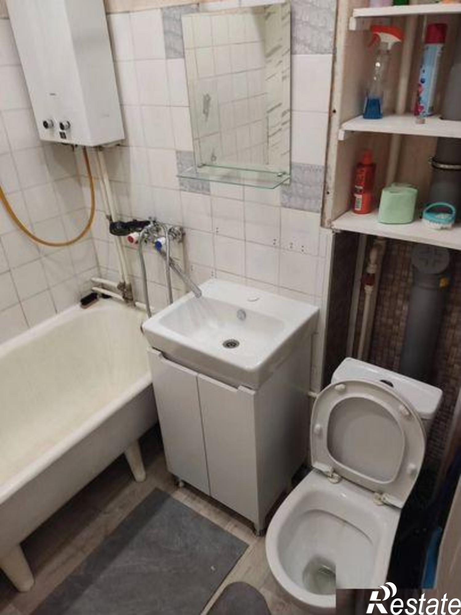 Сдать квартиру за 28 000 рублей на Победы улица, 75