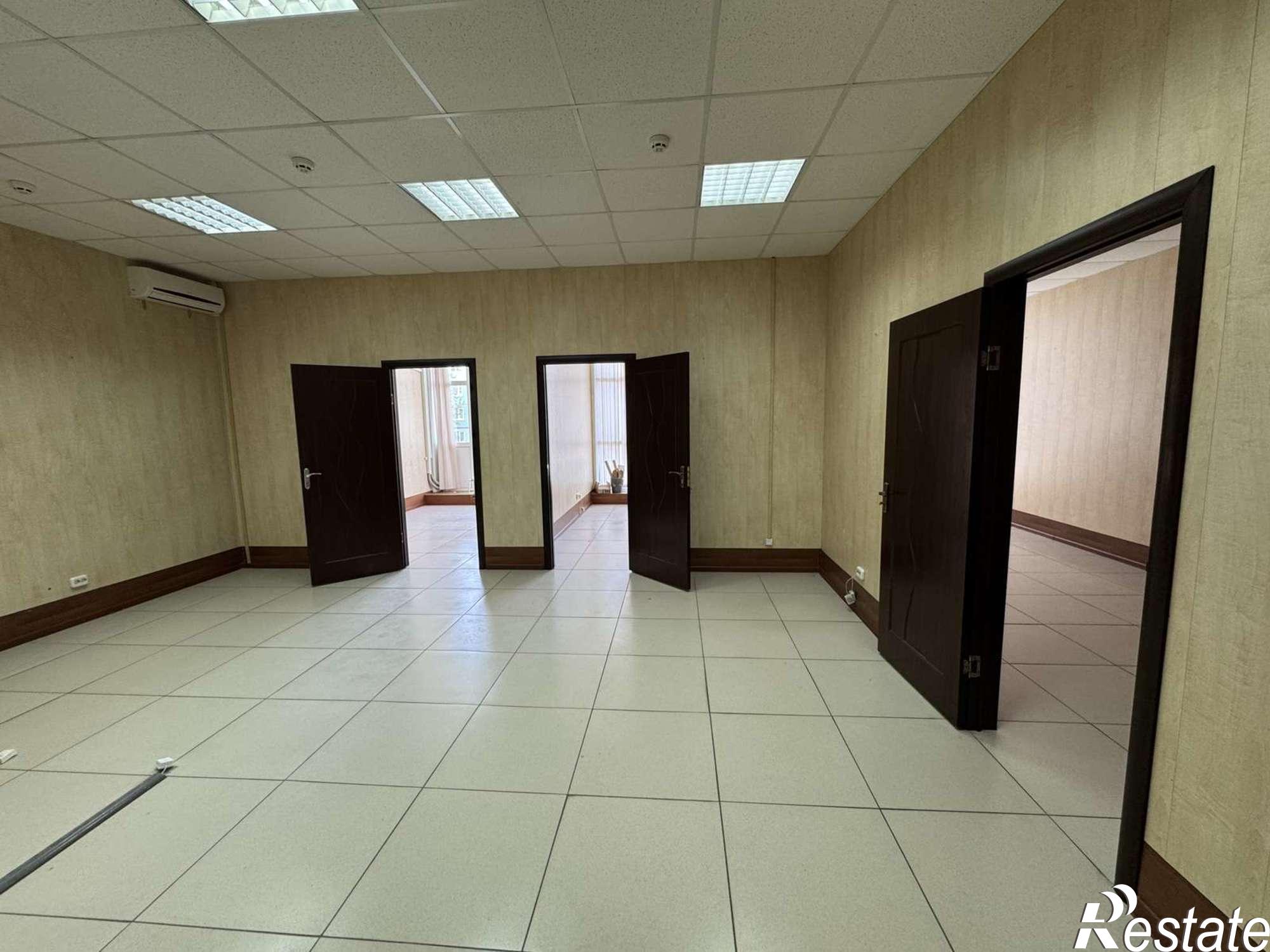 Купить офис, помещение под офис за 6 500 000 рублей на Губанова улица, 3