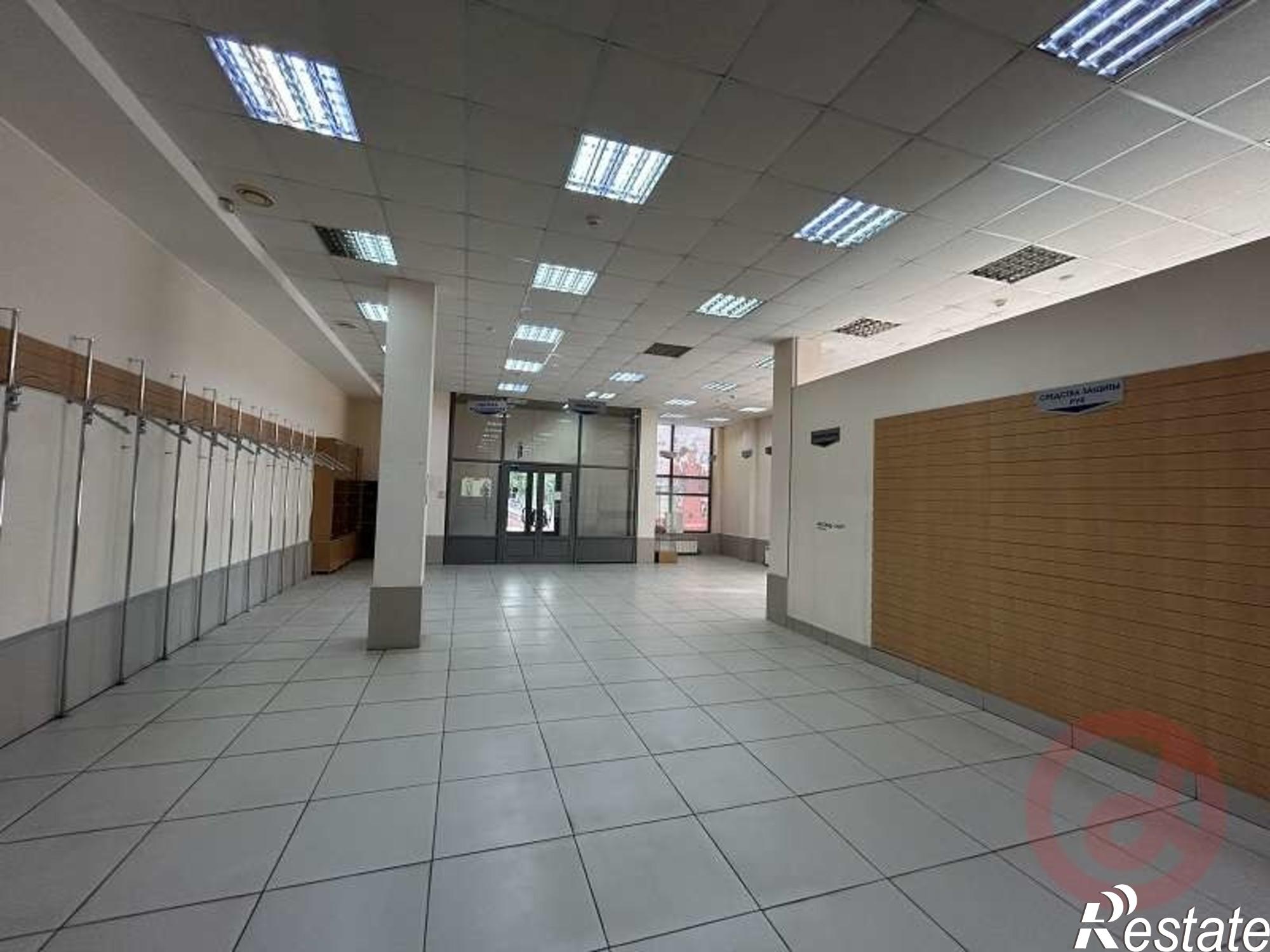 Сдать торговое помещение за 400 000 рублей на Стара-Загора улица, 130