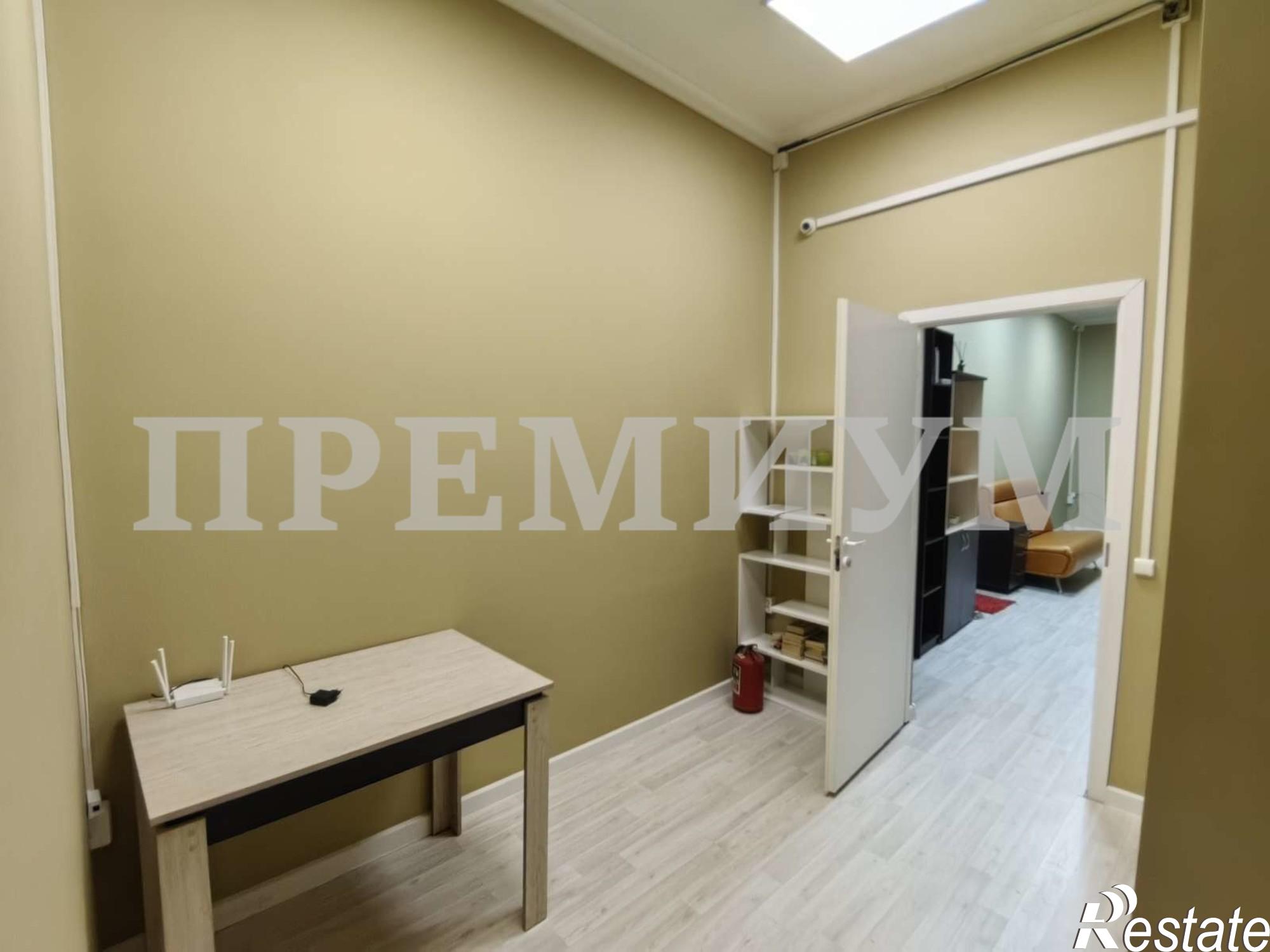 Купить офис, помещение под офис за 5 500 000 рублей на Симферопольская улица, 1