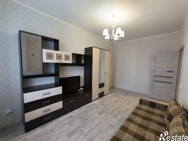 3-комн квартира Максима Горького улица, 125