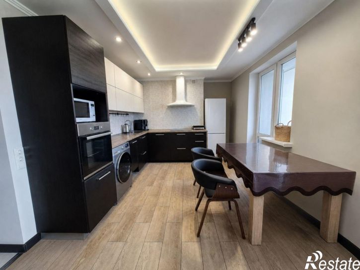 3-комн квартира Врубеля улица, 17