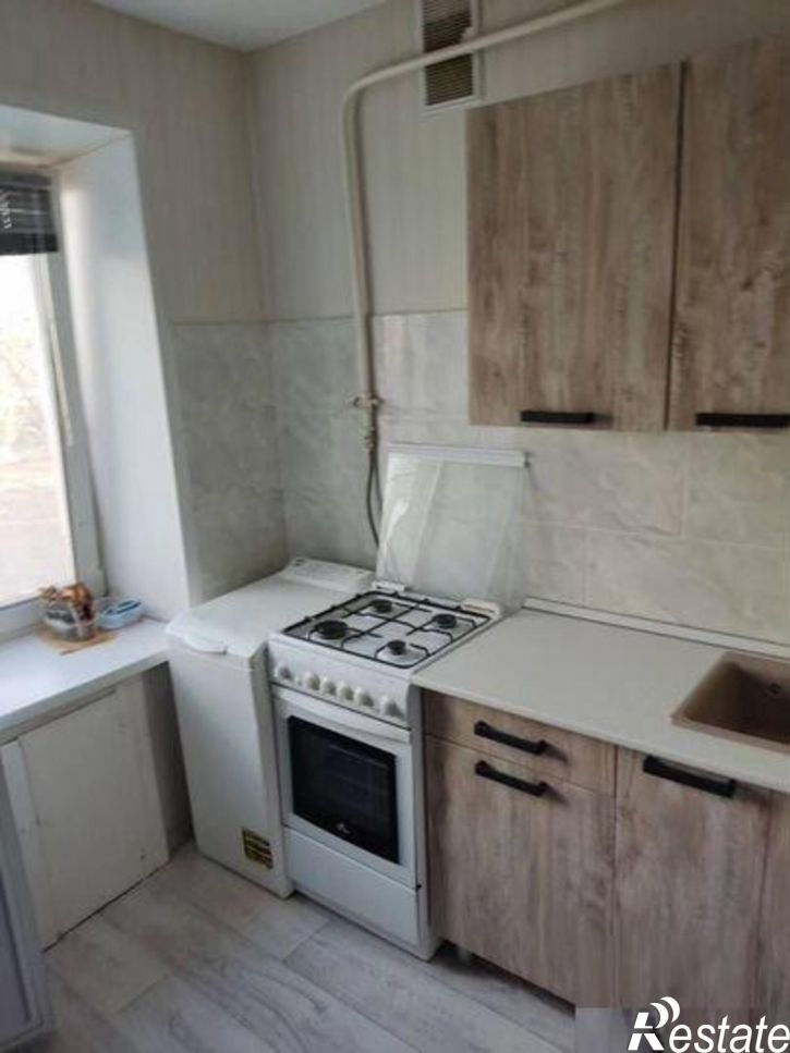 2-комн квартира Победы улица, 75