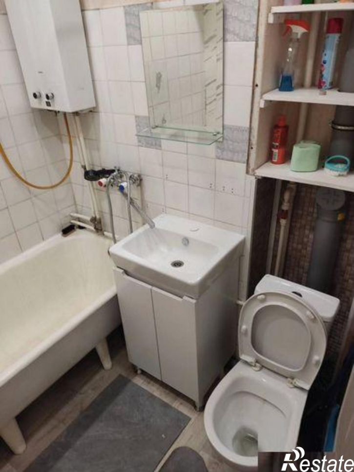 2-комн квартира Победы улица, 75