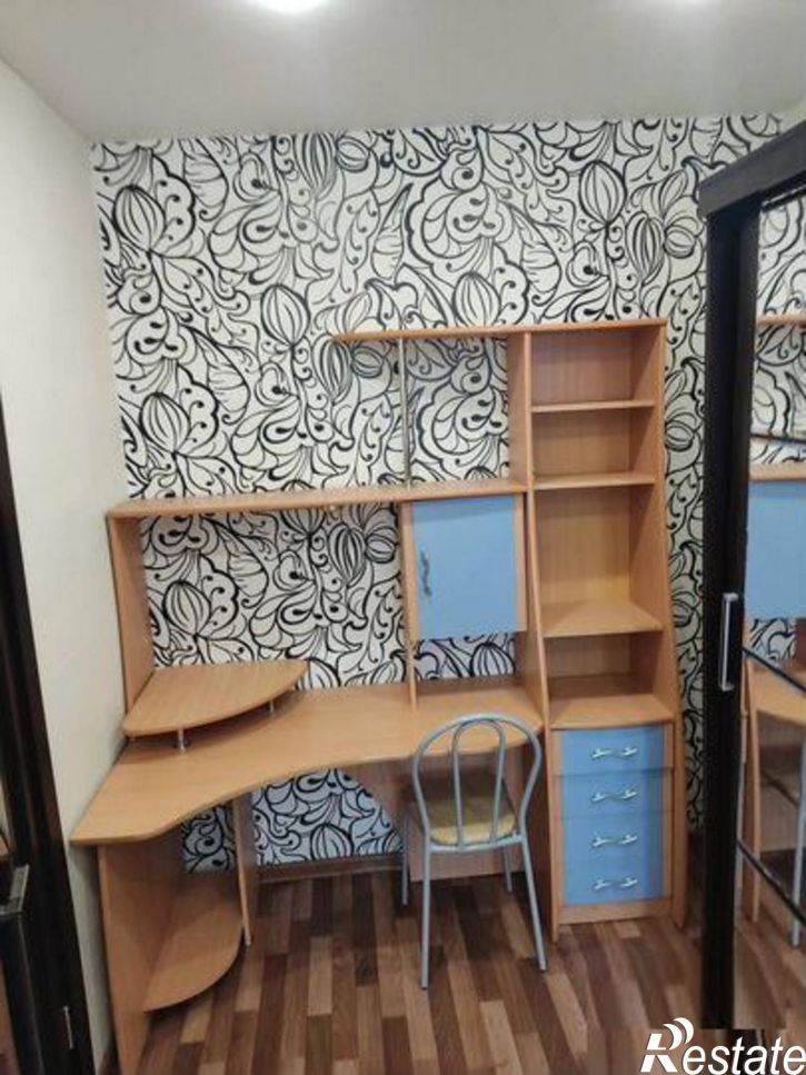 2-комн квартира Победы улица, 75