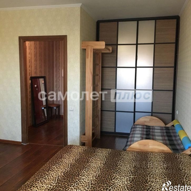 1-комн квартира Осипенко улица, 32