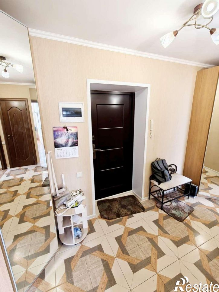 2-комн квартира Ивана Финютина бульвар, 68