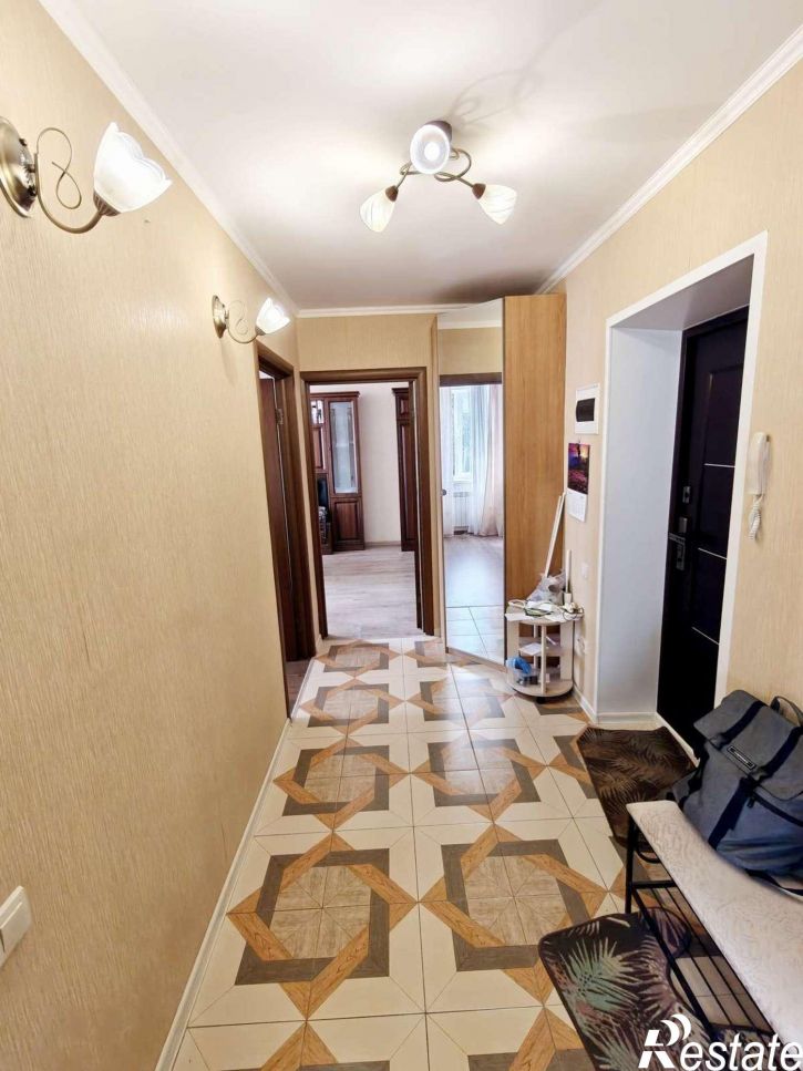 2-комн квартира Ивана Финютина бульвар, 68