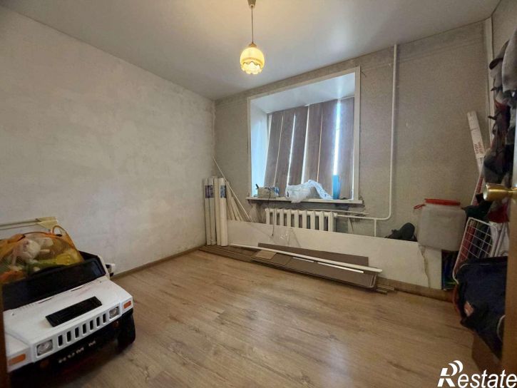 4-комн квартира Авроры улица, 68