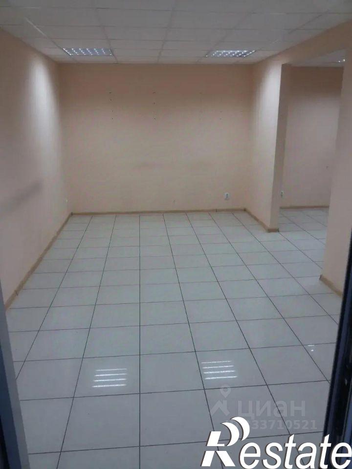 Сдать торговое помещение за 41 483 рублей на улица Гагарина, 90