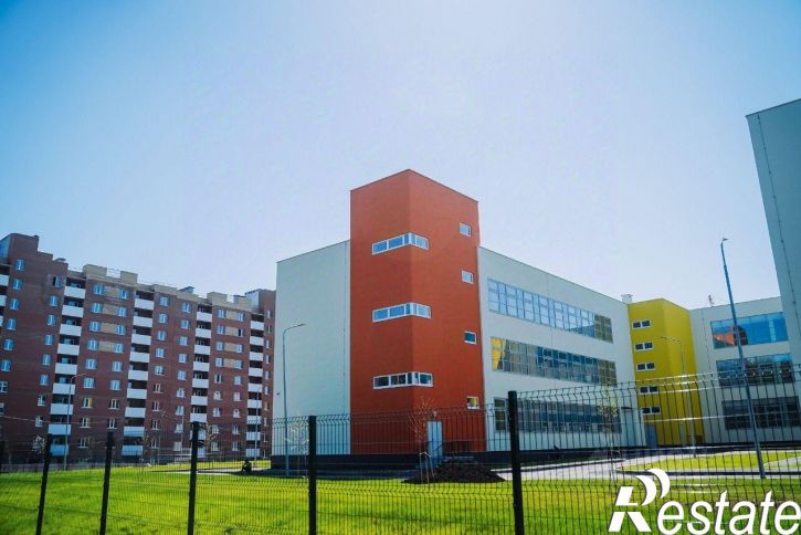 2-комн квартира в новом доме 1-й кв-л, 50,  д. 50
