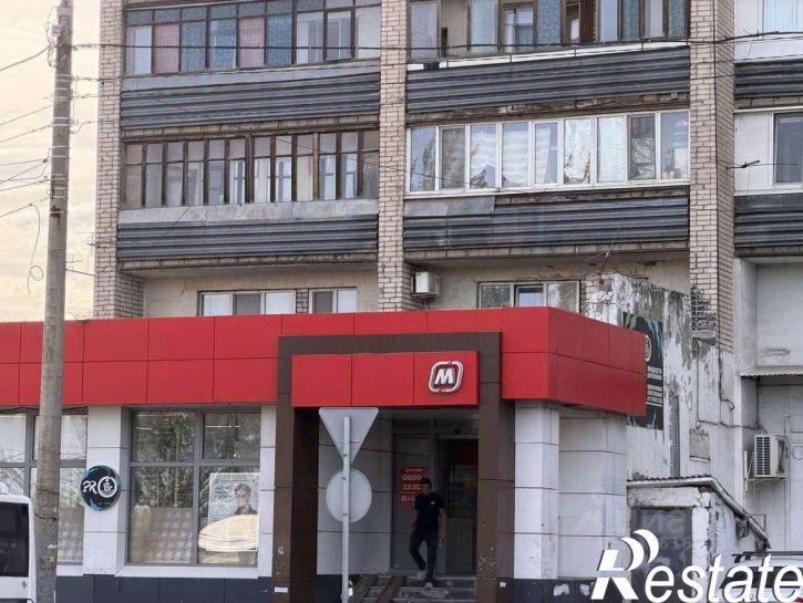 4-комн квартира улица Авроры, 68,  д. 68
