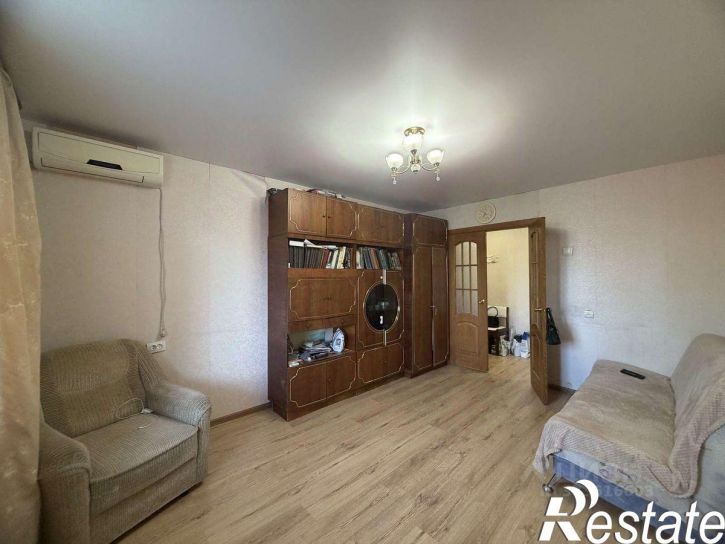 4-комн квартира улица Авроры, 68,  д. 68