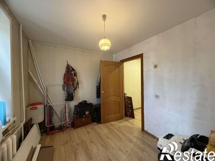4-комн квартира улица Авроры, 68,  д. 68