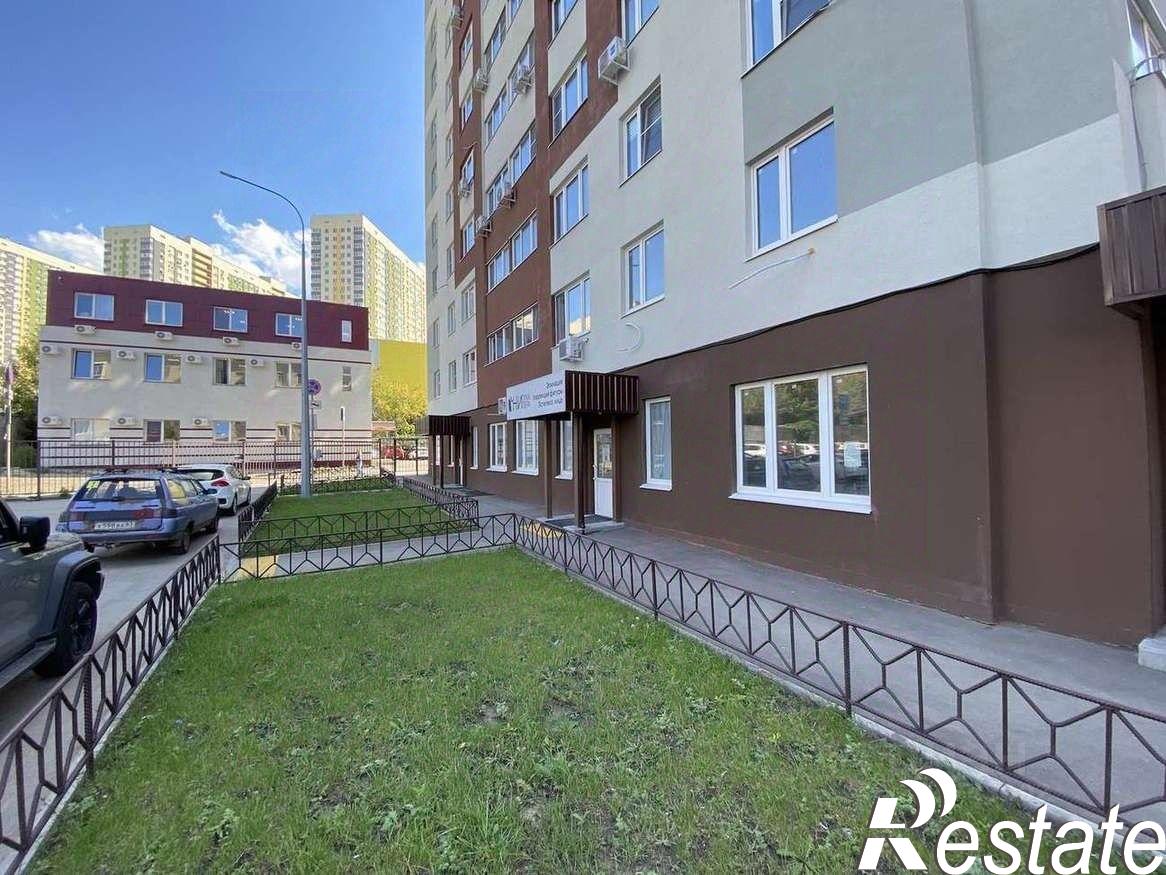 Сдать торговое помещение за 60 000 рублей на проспект Карла Маркса, 171