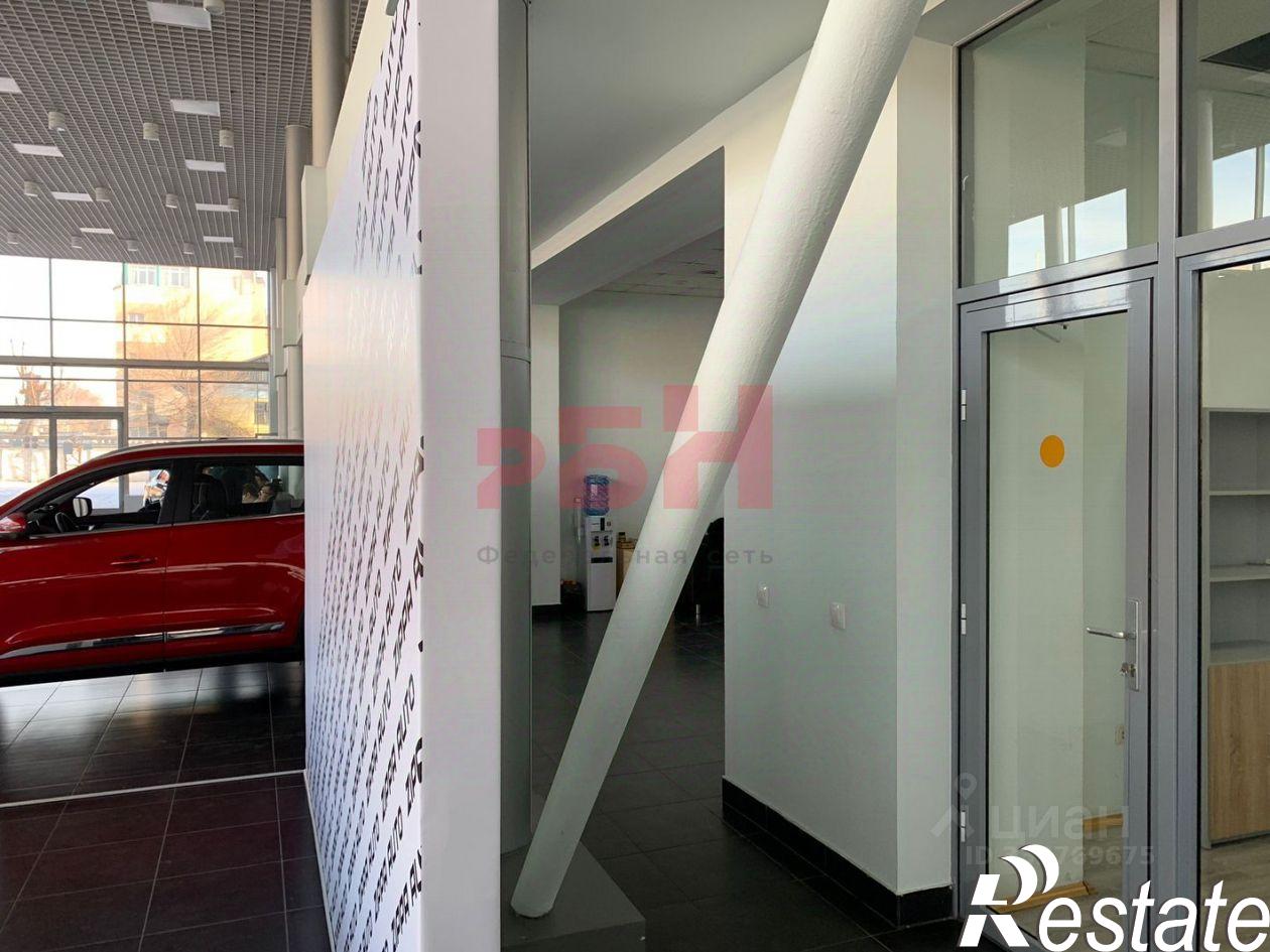 Сдать торговое помещение за 83 333 рублей на Заводское шоссе, 7