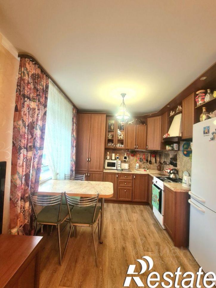 2-комн квартира улица Евгения Золотухина, 21,  д. 21
