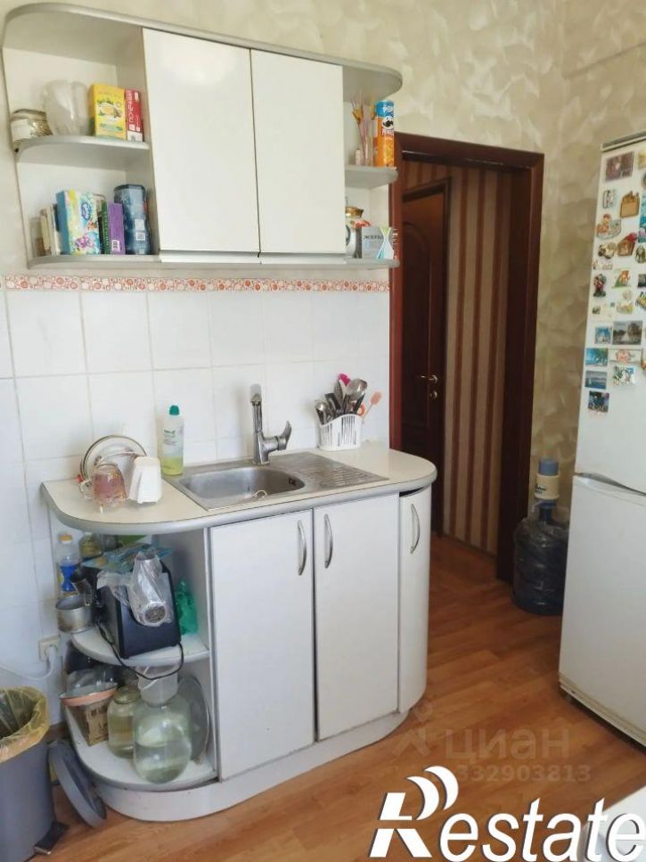 3-комн квартира улица Нефтяников, 10А,  д. 10А