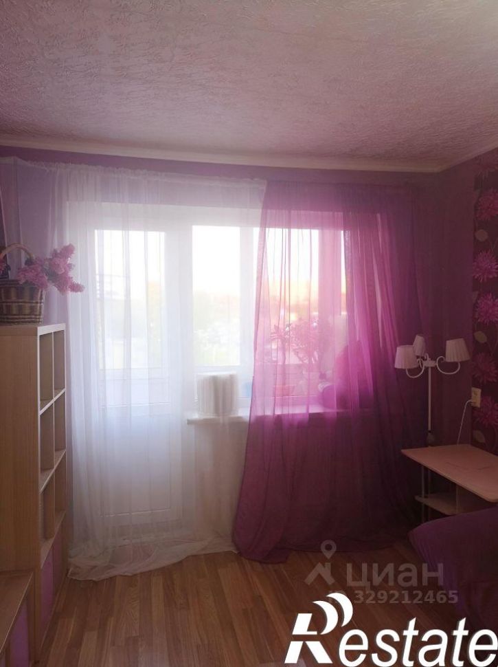 3-комн квартира улица Гагарина, 1,  д. 1