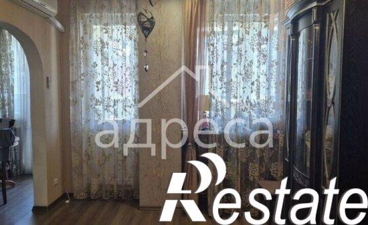 2-комн квартира Революционная улица, 3,  д. 3