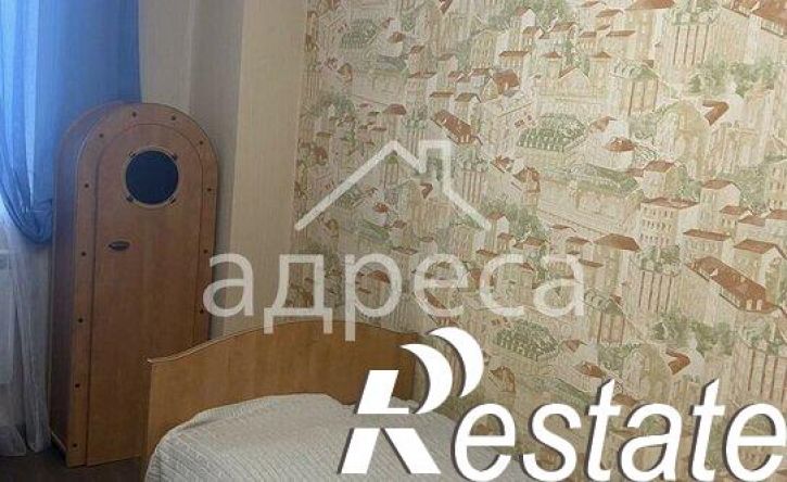 2-комн квартира Революционная улица, 3,  д. 3
