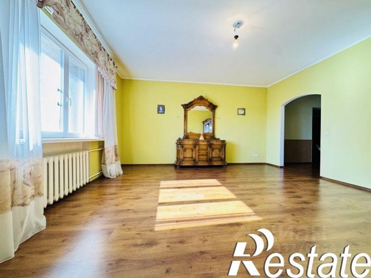 2-комн квартира Ленинская улица, 228,  д. 228