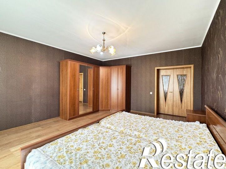 2-комн квартира Ленинская улица, 228,  д. 228