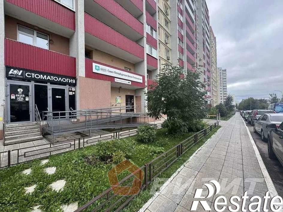 Купить торговое помещение за 13 200 000 рублей на Карла Маркса проспект, 59