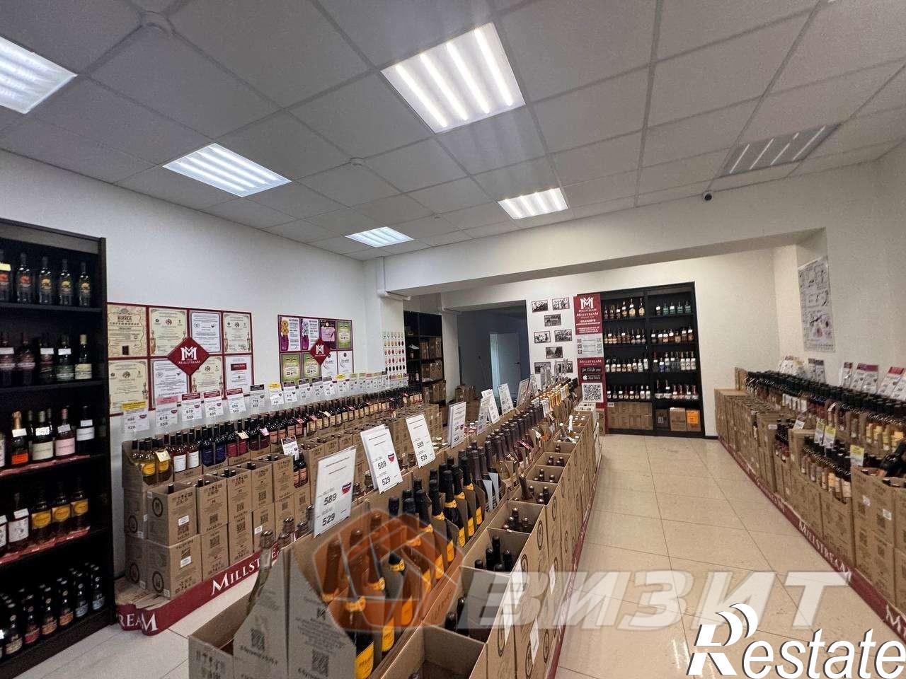 Купить торговое помещение за 28 500 000 рублей на Мориса Тореза улица, 13а