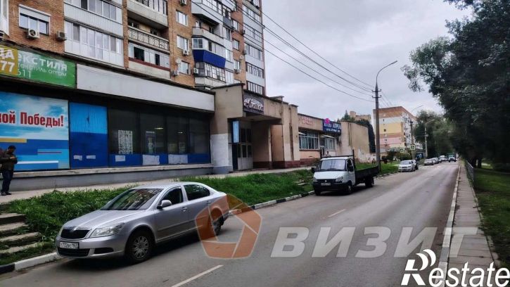 Торговое помещение Юных Пионеров проспект, 142