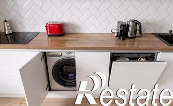 3-комн квартира улица Буянова, 100,  д. 100