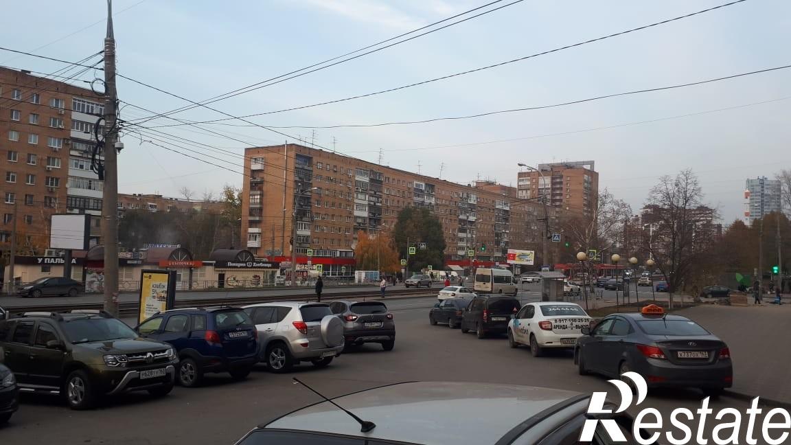 Сдать торговое помещение за 360 000 рублей на Ленина проспект, 3