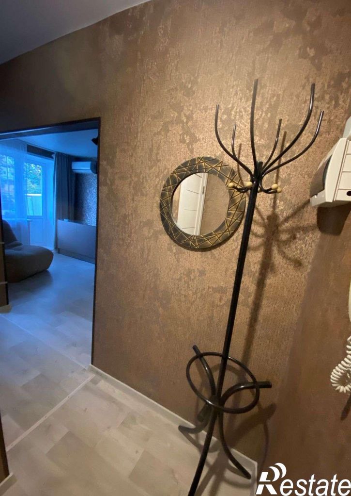 2-комн квартира Полевая улица, 3