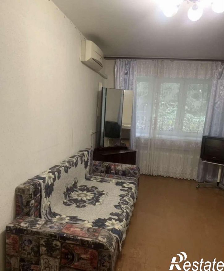 2-комн квартира Луначарского улица, 26