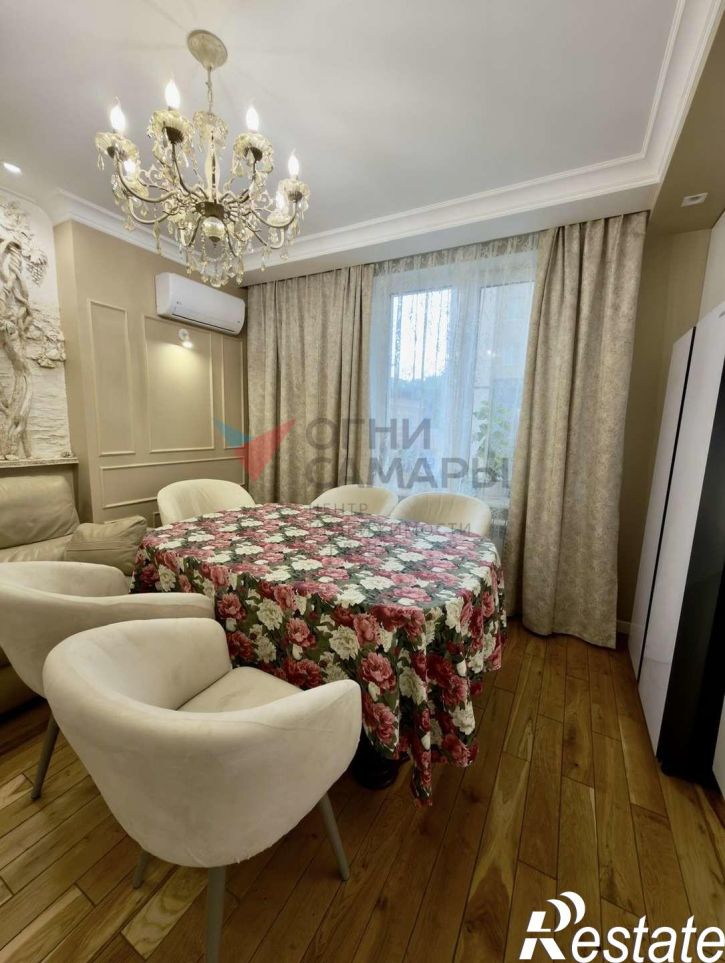4-комн квартира Урицкого улица, 23