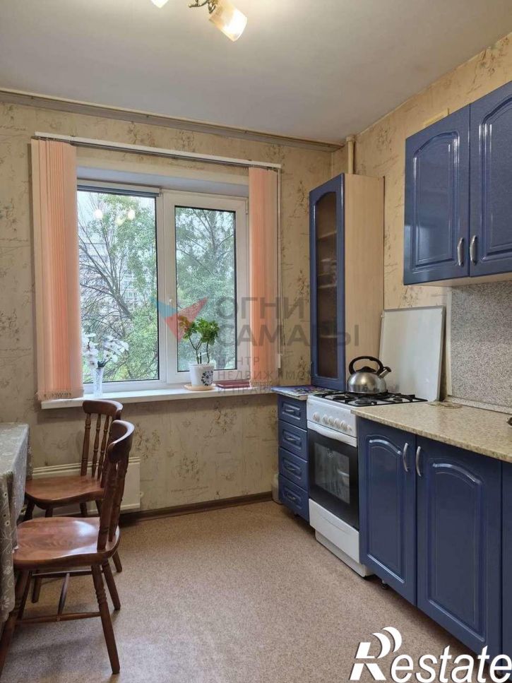 2-комн квартира Кирова проспект, 409