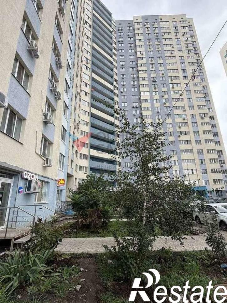 1-комн квартира Петра Алабина улица, 2