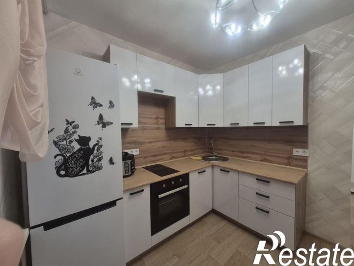 2-комн квартира Александра Матросова улица, 63