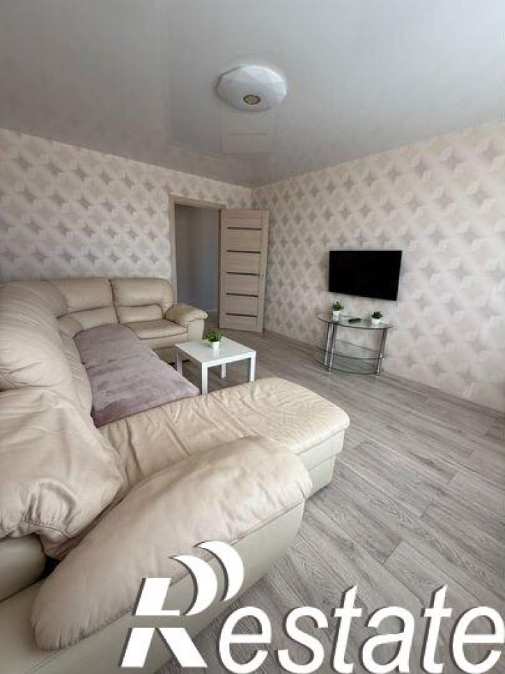 2-комн квартира Кирова улица, 322Ак6